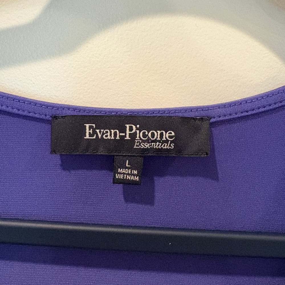 EVAN PICONE WOMEN’S PURPLE BLOUSE
🟠 $2/15 - Picture 3 of 6